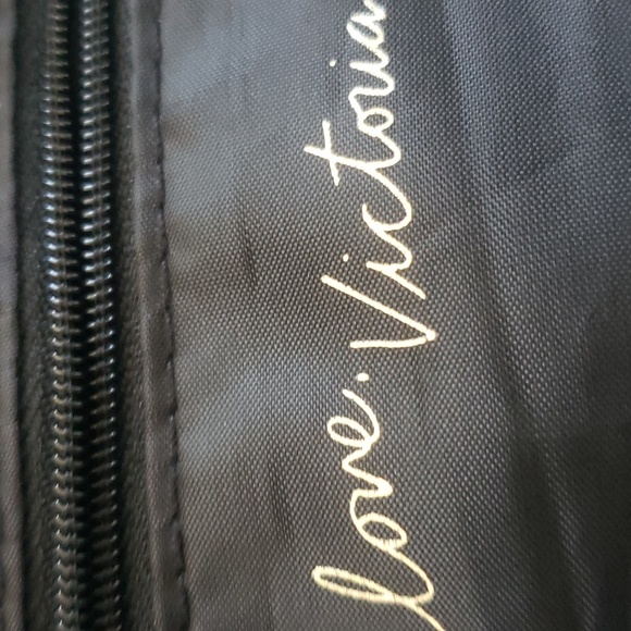 Victoria's Secret Travel Bag - Picture 11 of 12
